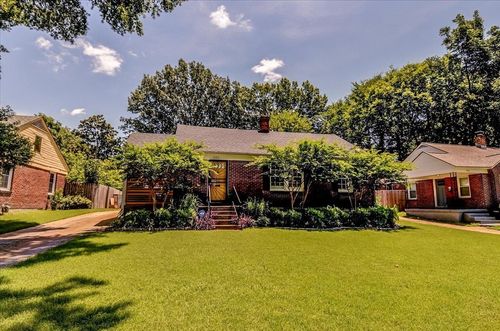 226 W Edwin Cir, Memphis, TN, 38104-5915 | Card Image