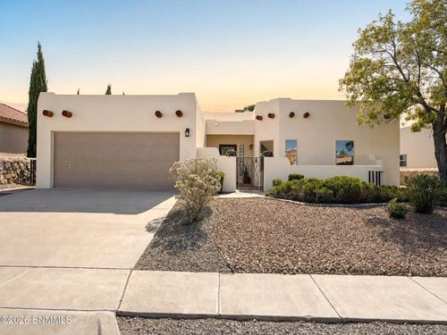 571 Canyon Point Road, Las Cruces, NM, 88011 | Card Image
