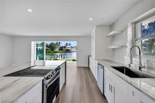 apt-107-1910 Gulf Shore Blvd N, Naples, FL, 34102-4667 | Card Image