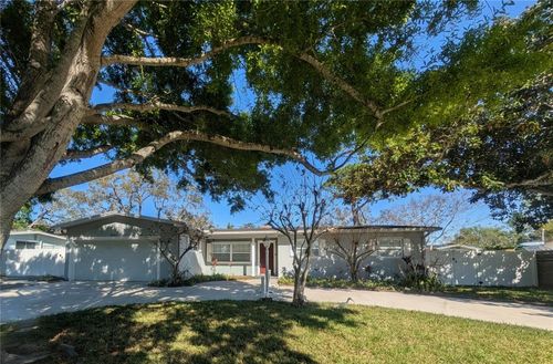 5041 Myrtle Ln, Madeira Beach, FL, 33708-3023 | Card Image