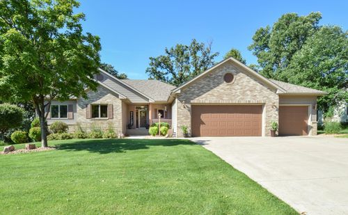 1150 Oakcrest Dr, Sauk Rapids, MN, 56379-2560 | Card Image