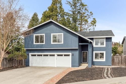 113 Greenridge Ct, Petaluma, CA, 94952-4705 | Card Image