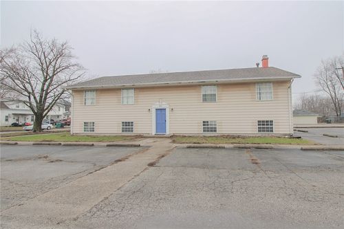 2300 Champaign Ave, Mattoon, IL, 61938-2649 | Card Image