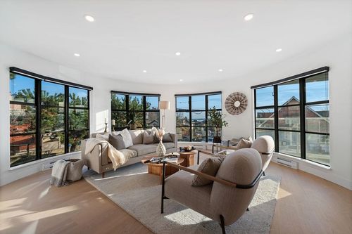 101-2412 Haywood Ave, West Vancouver, BC, V7V1Y1 | Card Image