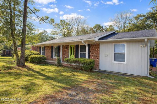 161 Willetts Dr, Boiling Spring Lakes, NC, 28461-9718 | Card Image
