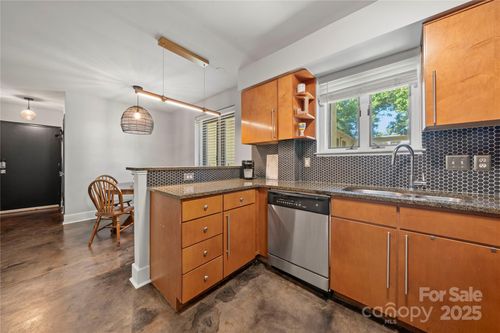 apt-c17-207 N Dotger Ave, Charlotte, NC, 28207-1942 | Card Image