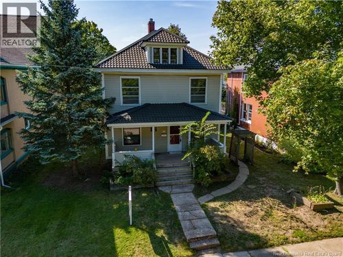 242 Cameron St, Moncton, NB, E1C5Z3 | Card Image