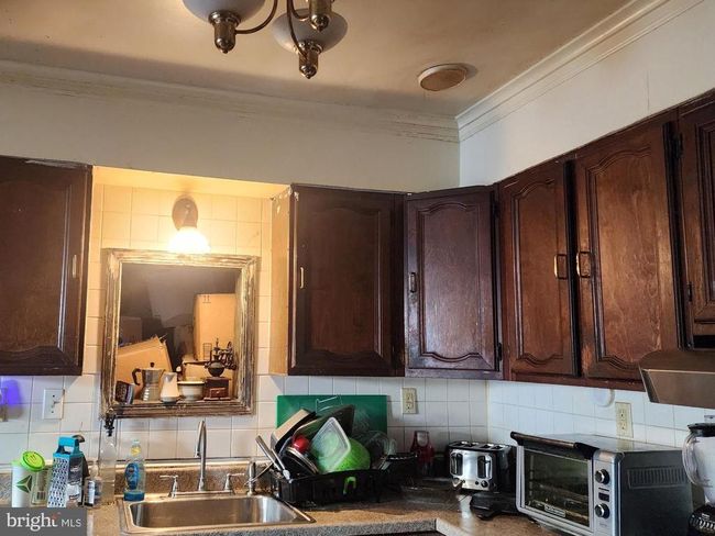 5 E Washington St, Home with 4 bedrooms, 2 bathrooms and null parking in PORT CARBON PA | Image 6