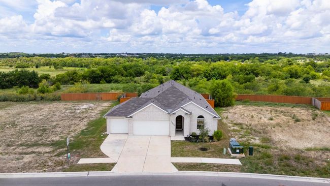 352 Backstays Loop, House other with 4 bedrooms, 3 bathrooms and 5 parking in Kyle TX | Image 31