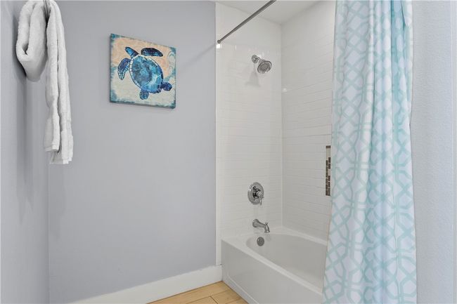 3-304 - 140 Social Cir, Condo with 3 bedrooms, 3 bathrooms and null parking in Port Aransas TX | Image 15