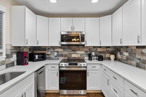 112 Pullman Ave, Summerville, SC, 29486-7707 | Card Image