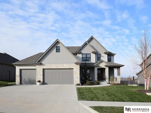 8608 N 168th Avenue, Bennington, NE, 68007 | Card Image