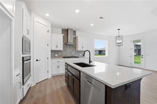 20664 Barker St, Spring Hill, KS, 66083 | Card Image