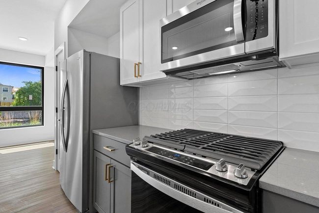 12 - 1106 Oak St, Condo with 2 bedrooms, 3 bathrooms and null parking in Columbus OH | Image 14