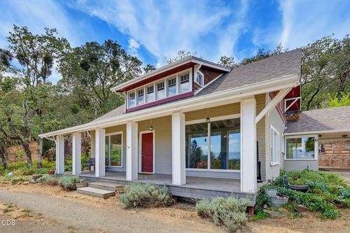 2657 Old Stage Rd, Central Point, OR, 97502-1324 | Card Image