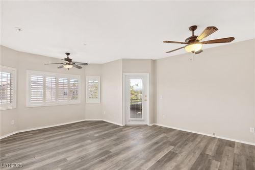 unit-826-833 Aspen Peak Loop, Henderson, NV, 89011-4974 | Card Image