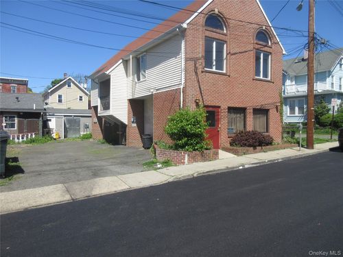 20 Bridge St, Nyack, NY, 10960-2602 | Card Image