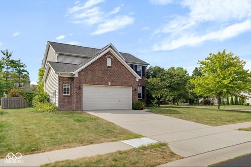 11698 Tylers Close, Fishers, IN, 46037-4358 | Card Image