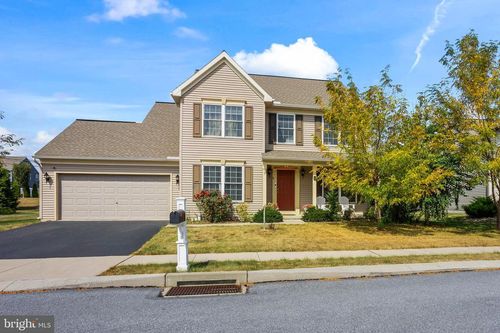 7 Finch Dr, LEBANON, PA, 17042-4893 | Card Image