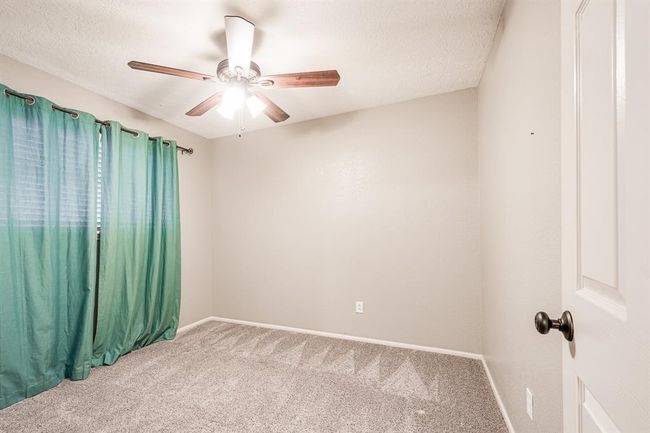 512 Lyndale Dr, House other with 3 bedrooms, 2 bathrooms and 2 parking in Highlands TX | Image 23
