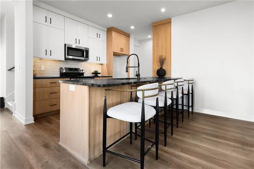 22598 W 93rd St, Lenexa, KS, 66227 | Card Image