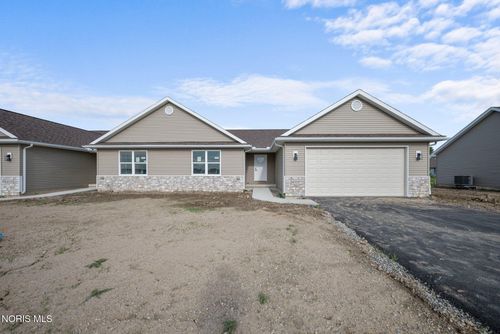 14529 Dexter Falls Rd, Perrysburg, OH, 43551-6739 | Card Image