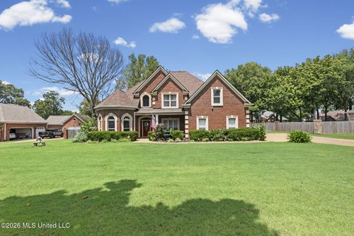 8576 Saddlecreek Dr, Olive Branch, MS, 38654-5862 | Card Image