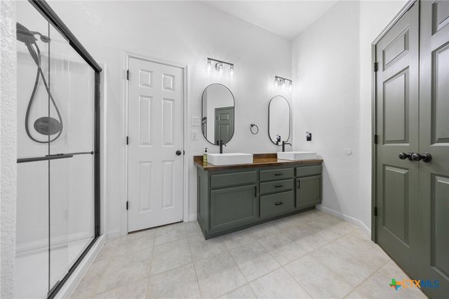 Master Bath | Image 32
