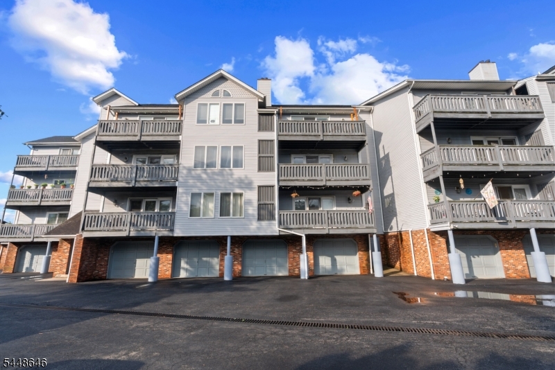 Residential in Clifton City 2
