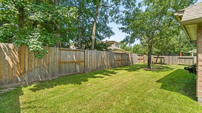 Large yard to do what you want | Image 41