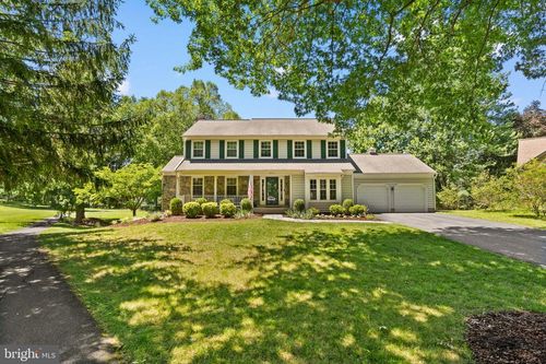 8316 Frontwell Cir, Montgomery Village, MD, 20886-4922 | Card Image