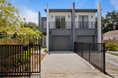 7004 Ne 5th Ave, Miami, FL, 33138-5616 | Card Image