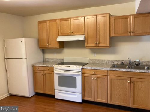 5 S Vermont St, WILLIAMSPORT, MD, 21795-1533 | Card Image
