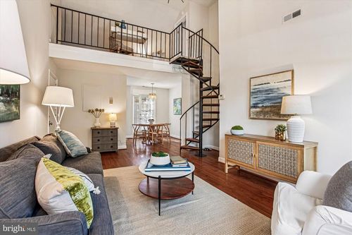 apt-b2-3000 S Columbus St, ARLINGTON, VA, 22206-1648 | Card Image