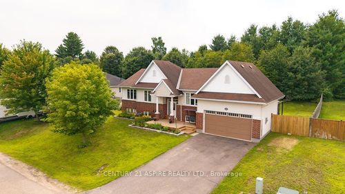 12 Bedard Blvd, Petawawa, ON, K8H0B7 | Card Image
