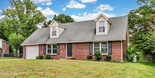 809 Margret Dr, Clarksville, TN, 37042-3748 | Card Image