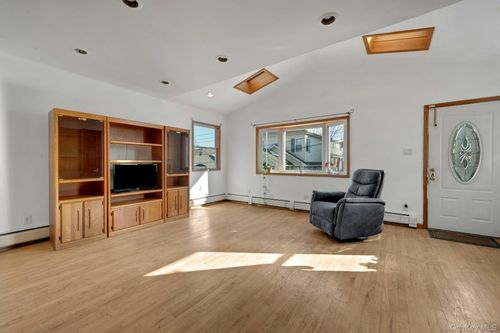 74-74 Aster Place, New York, NY, 10465 | Card Image