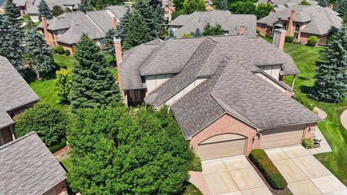 54630 Ashford Ct, Shelby Township, MI, 48316-1294 | Card Image