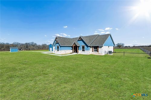 5476 County Road 427, Stockdale, TX, 78160-7112 | Card Image