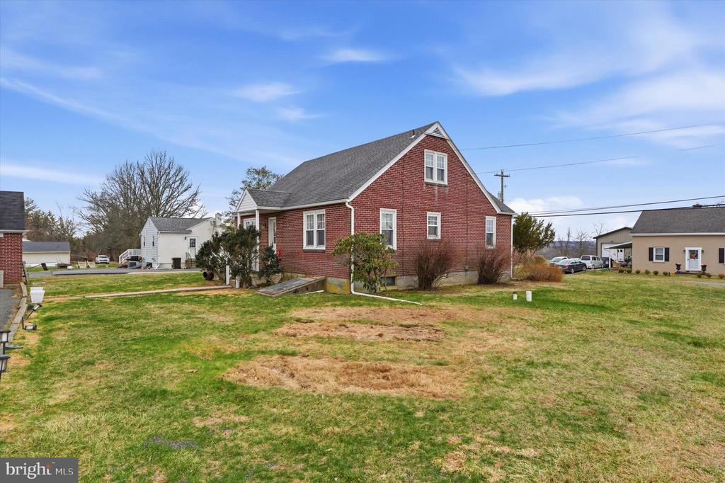 Residential in FREDERICK 4