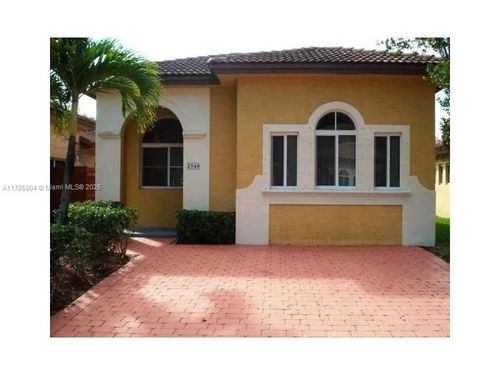 2540 Ne 41st Ter, Homestead, FL, 33033-5133 | Card Image