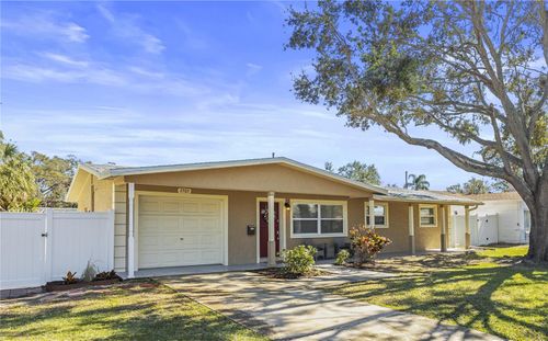 2765 57th Street N, ST PETERSBURG, FL, 33710 | Card Image