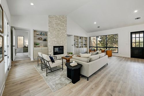 6008 Bon Terra Dr, Austin, TX, 78731-3804 | Card Image