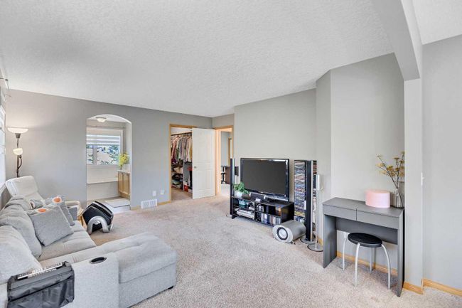 90 Simcoe Crescent Sw, Home with 5 bedrooms, 3 bathrooms and 6 parking in Calgary AB | Image 27