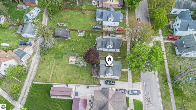 832 Wallace St, House other with 3 bedrooms, 1 bathrooms and null parking in Cadillac MI | Image 35