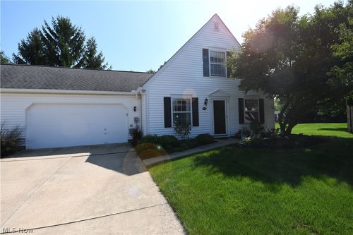 36-24577 Meadow Ln, Olmsted Falls, OH, 44138-2356 | Card Image