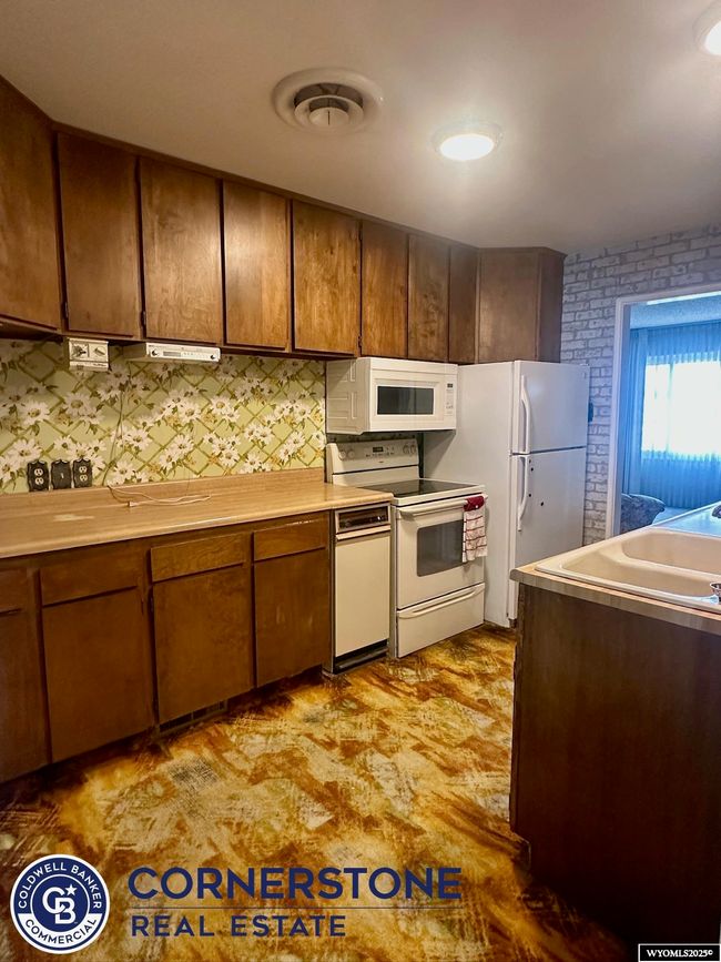 1819 S Washington St, House other with 3 bedrooms, 1 bathrooms and null parking in Casper WY | Image 8