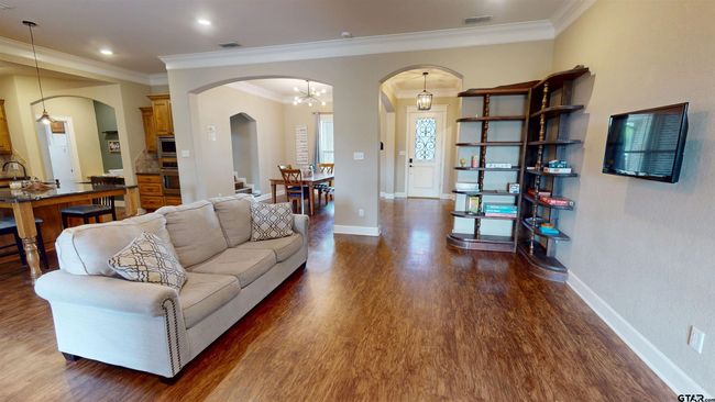 1005 Crescent Hill Ct, House other with 4 bedrooms, 2 bathrooms and null parking in Bullard TX | Image 6