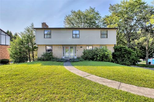 109 Bryan Dr, Greensburg, PA, 15601-4923 | Card Image