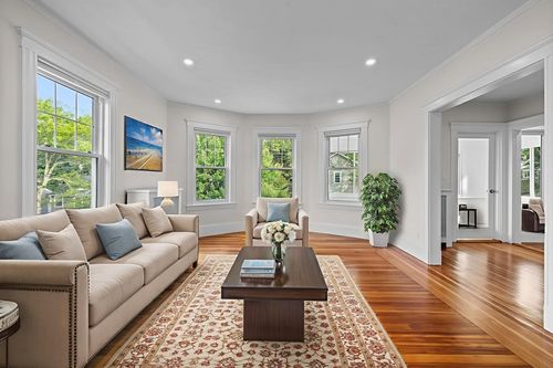 2-37 Fountain Rd, Arlington, MA, 02476-7512 | Card Image